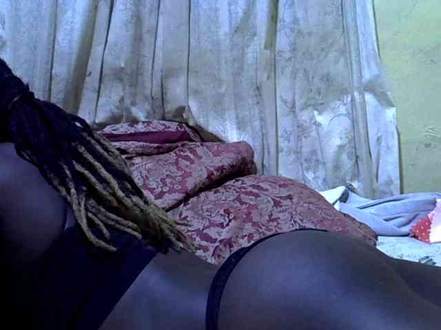 black-beauty webcam