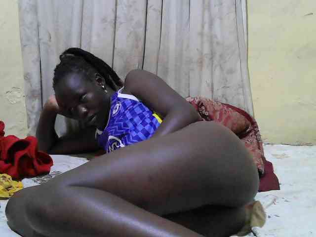 black-beauty webcam