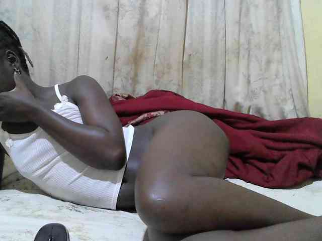 black-beauty webcam
