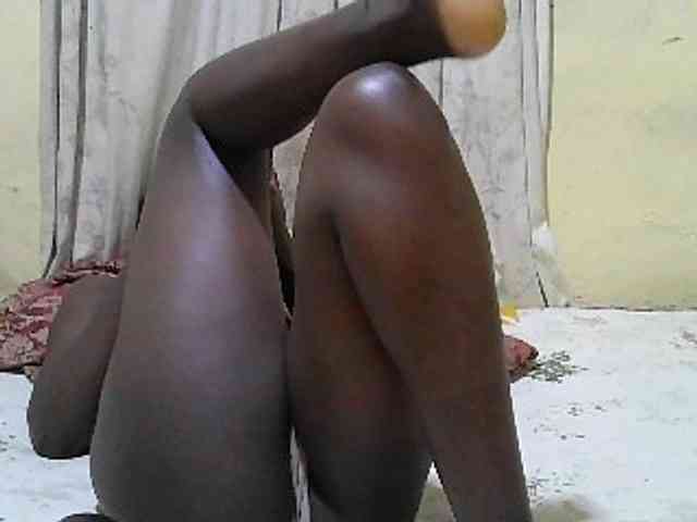 black-beauty webcam