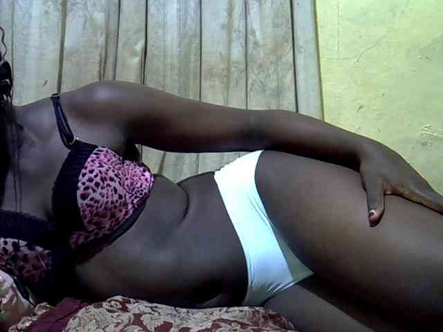 black-beauty webcam