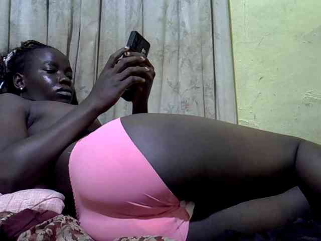 black-beauty Live Webcam on BongaCams