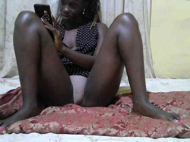 black-beauty webcam