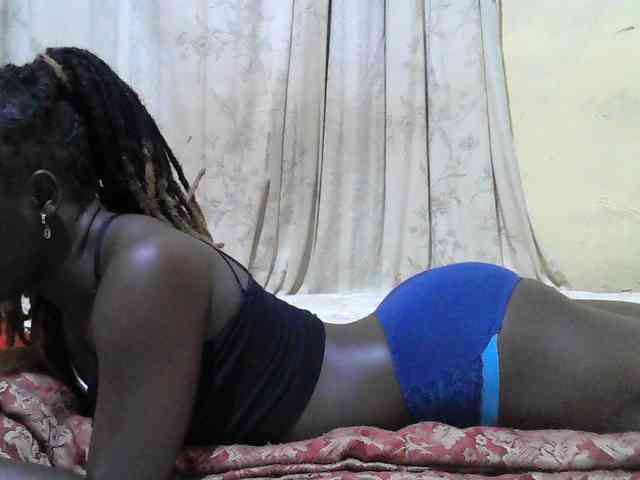 black-beauty webcam