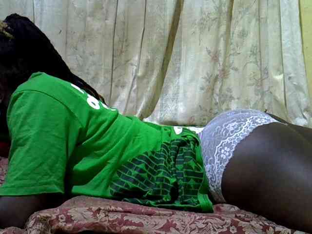 black-beauty webcam