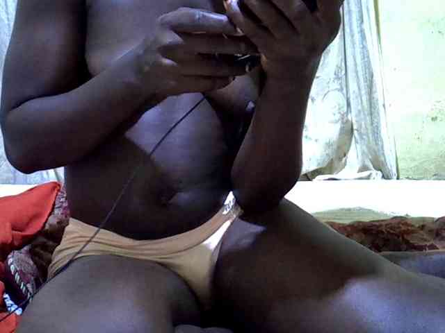 black-beauty webcam