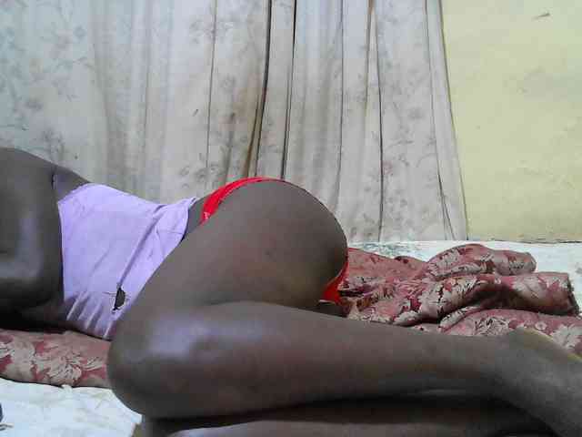 black-beauty webcam