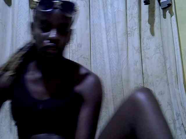 black-beauty webcam