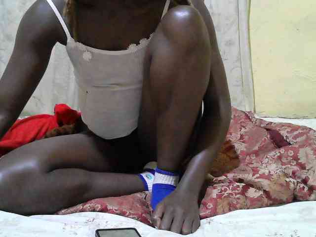 black-beauty webcam