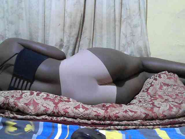 black-beauty webcam