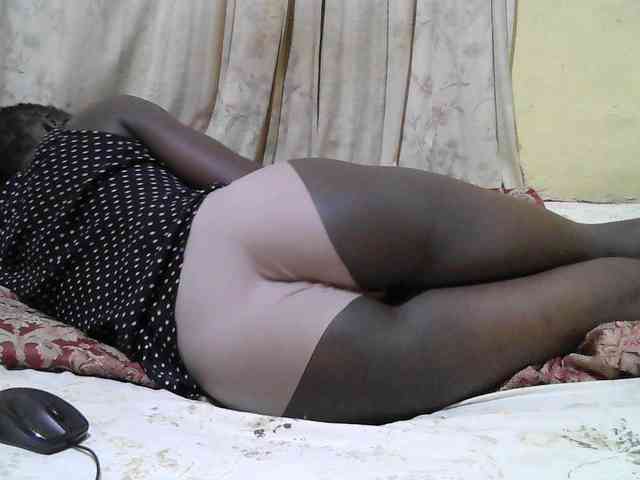 black-beauty webcam