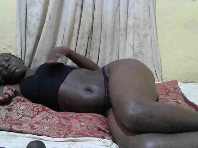 black-beauty webcam