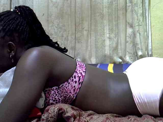 black-beauty webcam