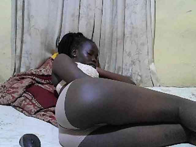 black-beauty webcam