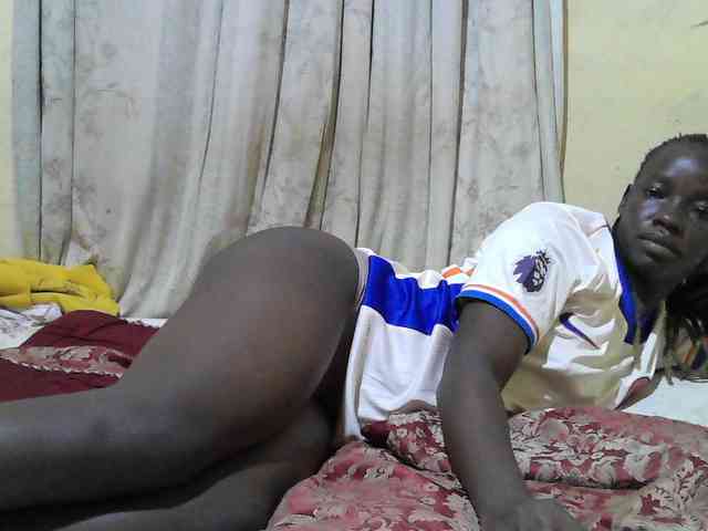black-beauty webcam