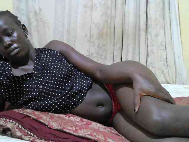black-beauty webcam