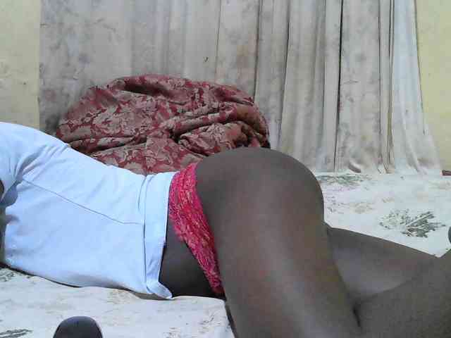 black-beauty webcam