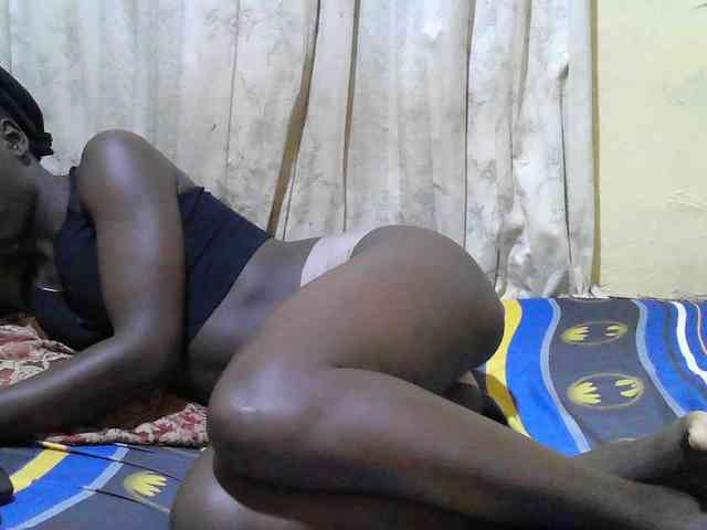 black-beauty webcam