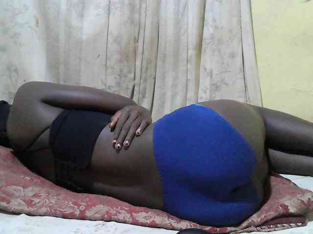 black-beauty webcam