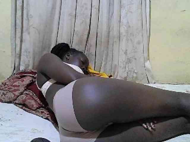 black-beauty webcam
