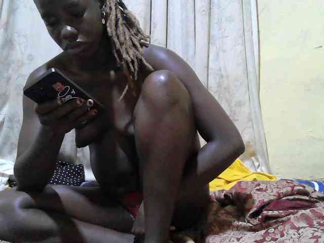 black-beauty webcam