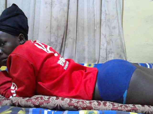 black-beauty webcam