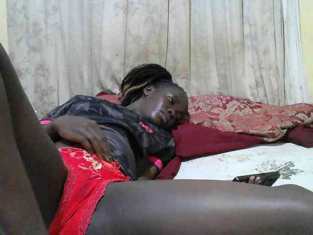 black-beauty webcam