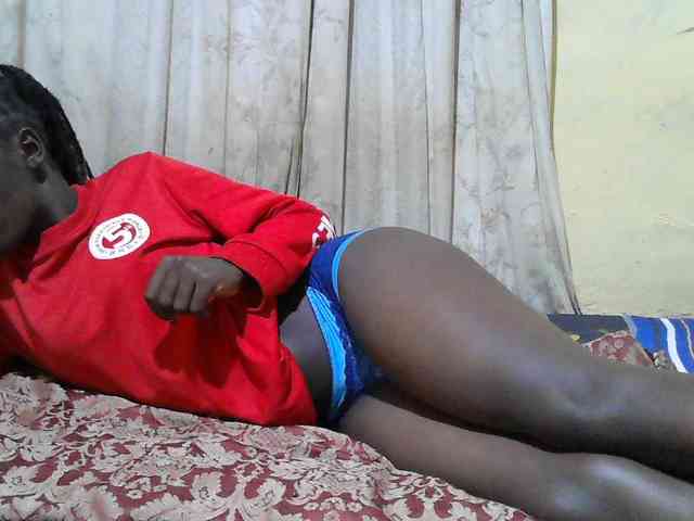 black-beauty webcam
