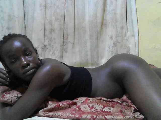 black-beauty webcam
