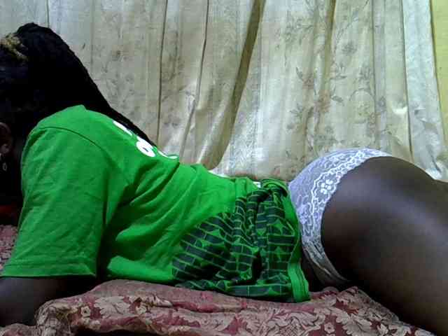 black-beauty webcam