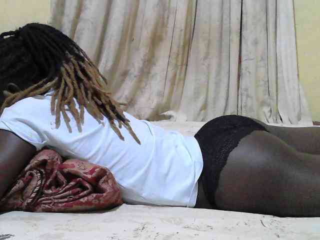 black-beauty webcam
