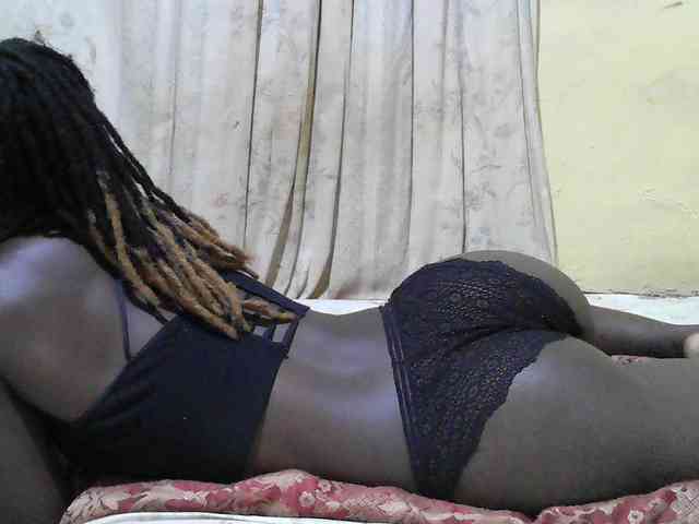 black-beauty webcam