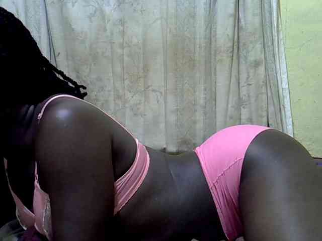 black-beauty webcam