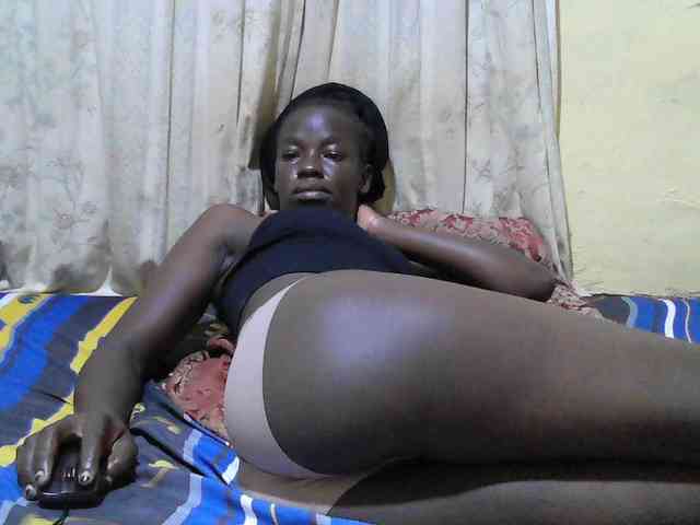 black-beauty webcam