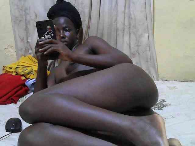 black-beauty webcam