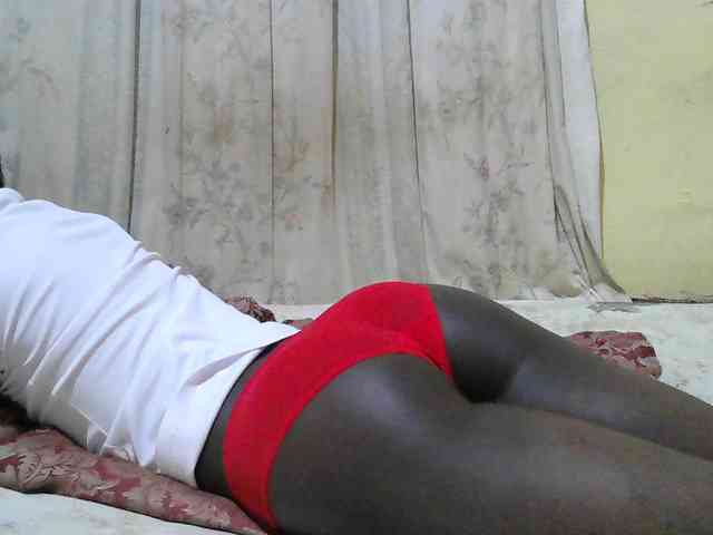 black-beauty webcam