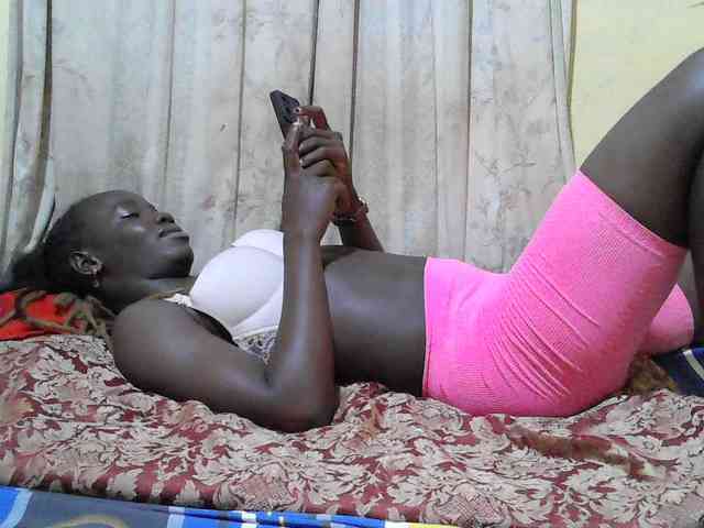 black-beauty webcam