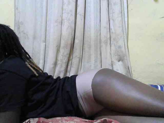 black-beauty webcam