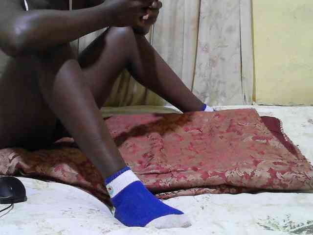 black-beauty webcam