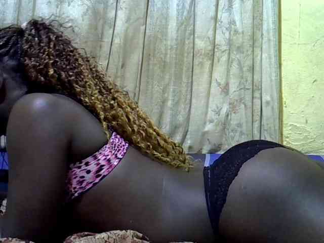 black-beauty Live Webcam on BongaCams