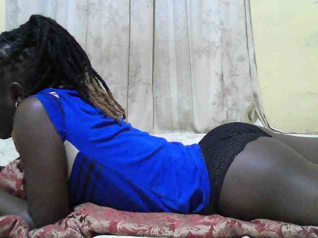 black-beauty webcam
