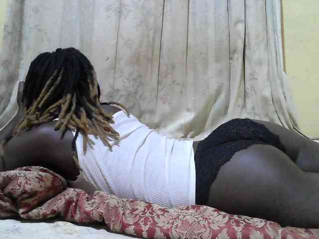 black-beauty webcam