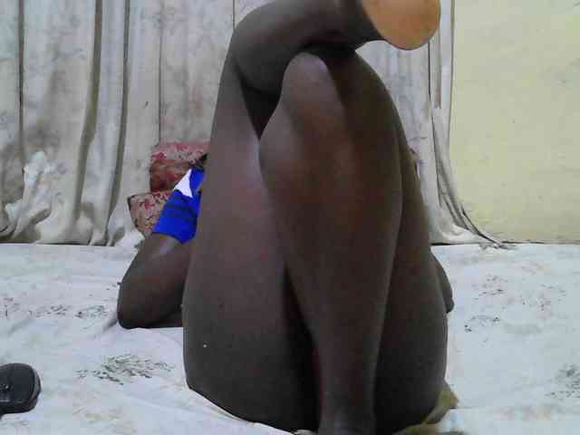 black-beauty webcam