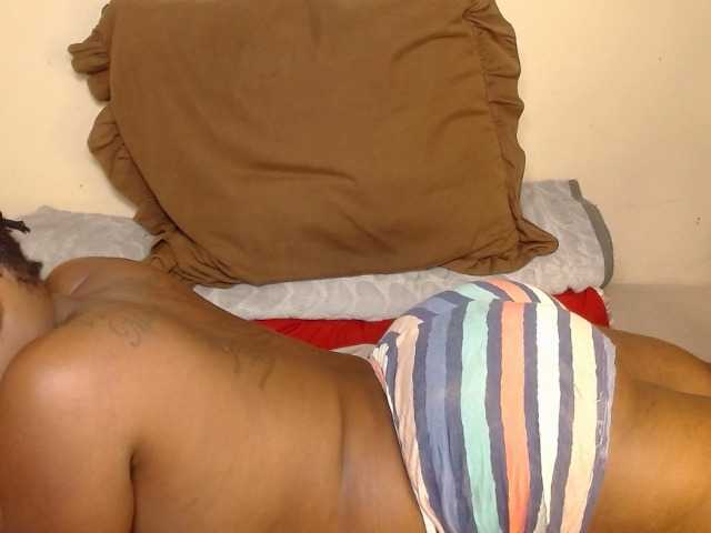 Karishma's BongaCams show and profile