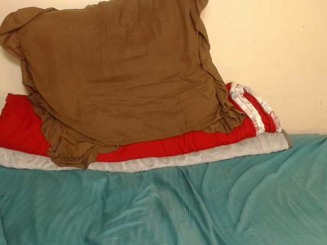 Karishma's BongaCams show and profile