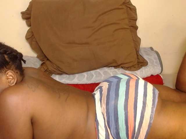 Karishma's BongaCams show and profile