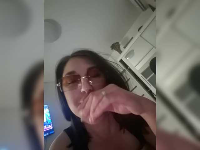 OlyaOp Live Cam on BongaCams