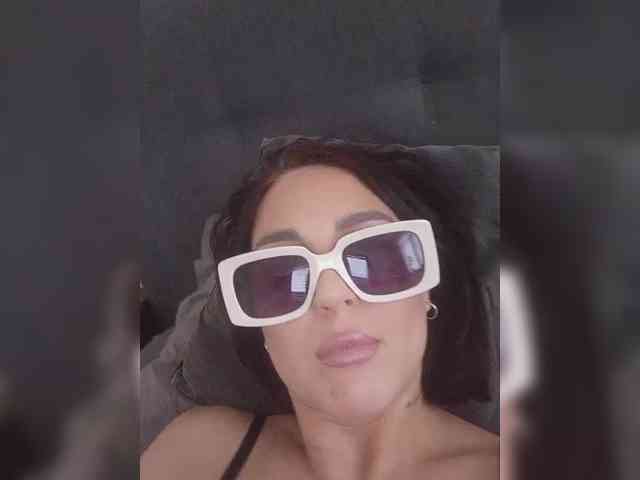 KosharaKiss webcam