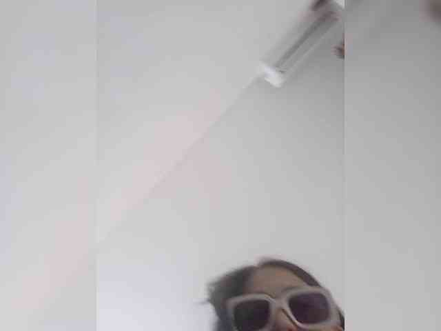 KosharaKiss webcam