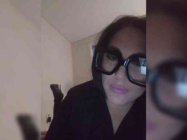 KosharaKiss webcam